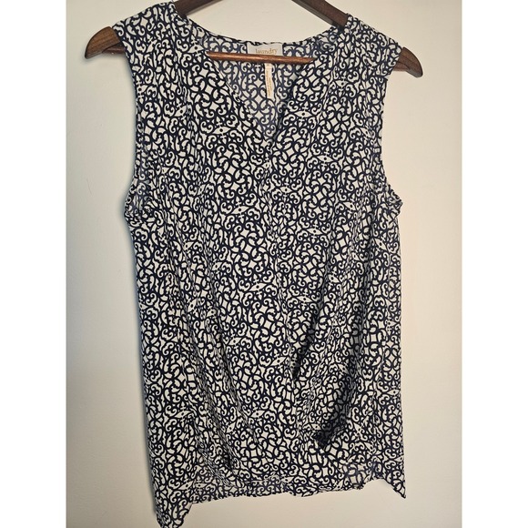 Laundry By Shelli Segal Tops - Officecore Laundry by Shelli Segal Blouse Womens Medium Navy White Scroll Draped